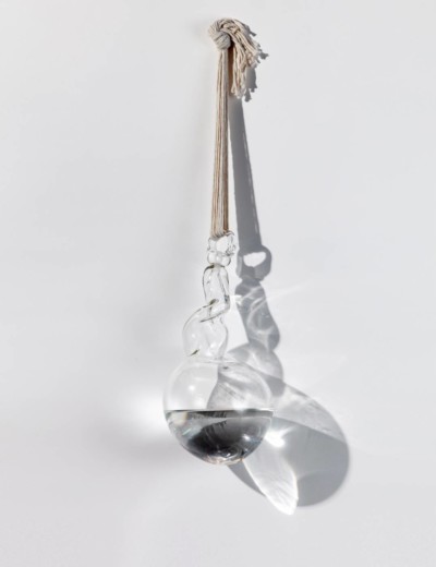 Glass sculture with liquid filling